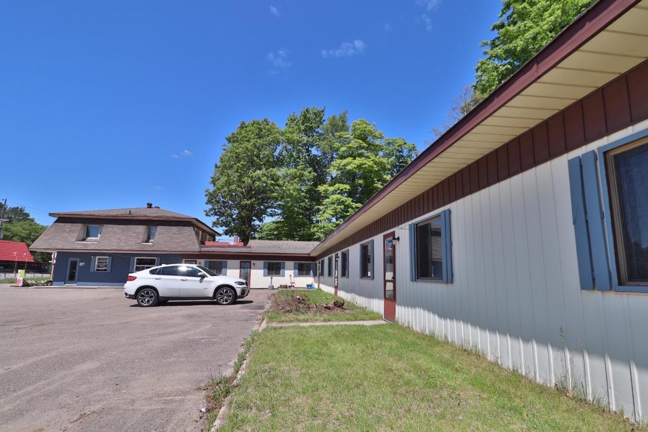 BestLiving Motel Washago Exterior foto